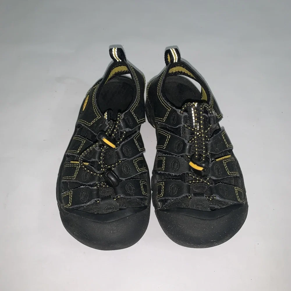 KEEN Newport H2 Sandals Kids 13 Black Fisherman Toe Bumper Bungee Water Hiking